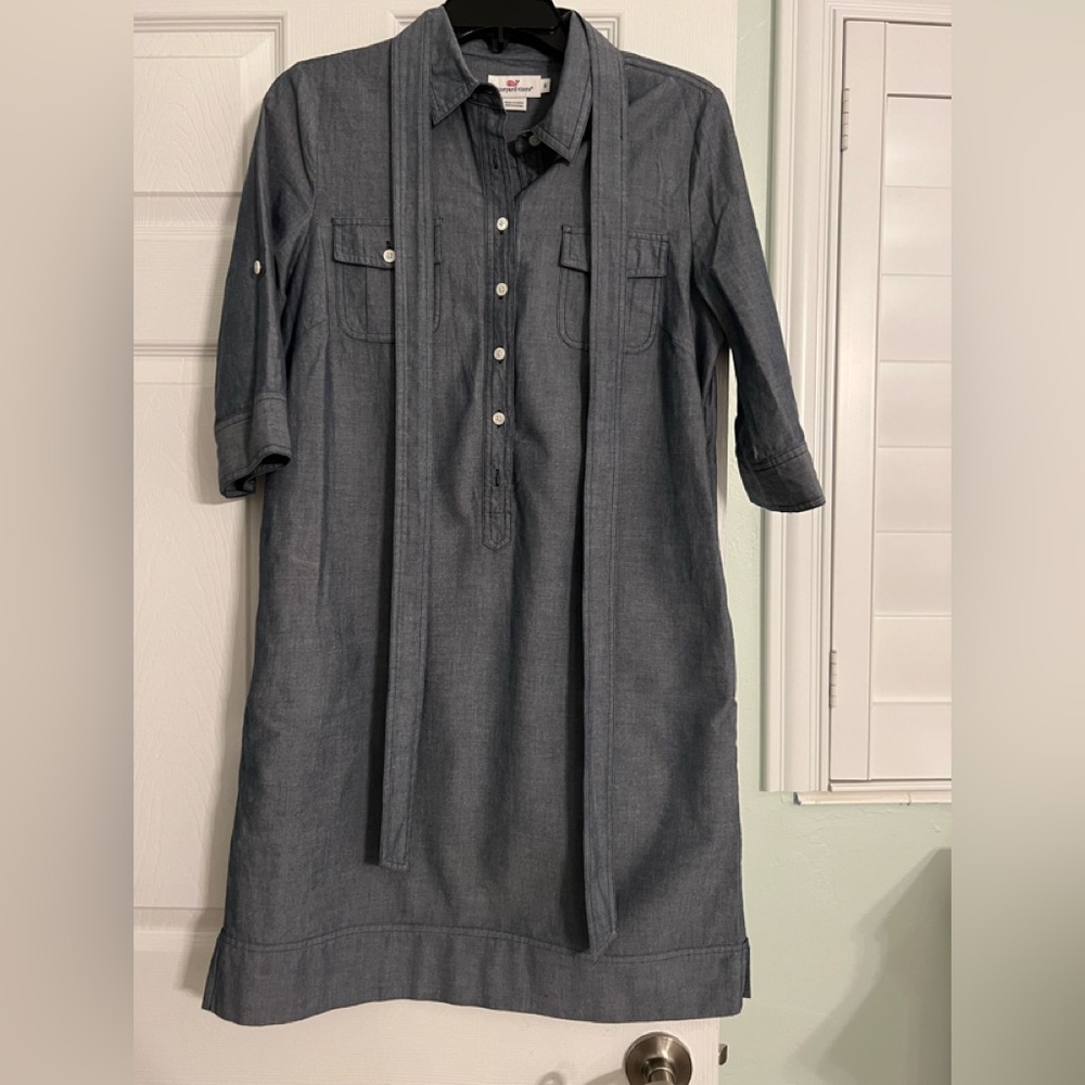Vineyard vines, chambray dress size 6 EUC